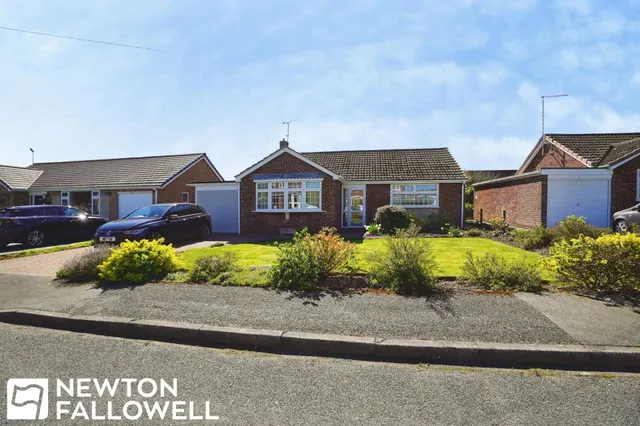 St. Helens Road, Retford, DN22, photo 1