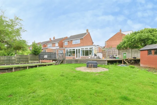 Torc Avenue, Tamworth, B77, photo 2