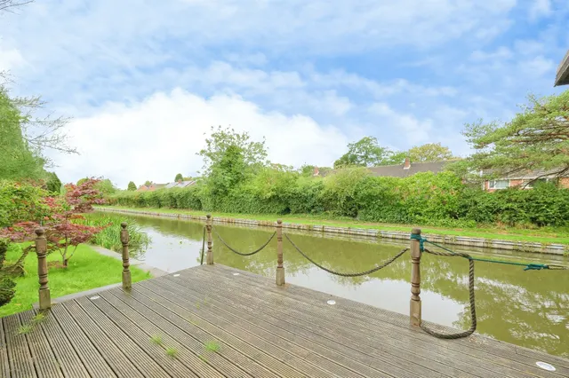 Torc Avenue, Tamworth, B77, photo 3