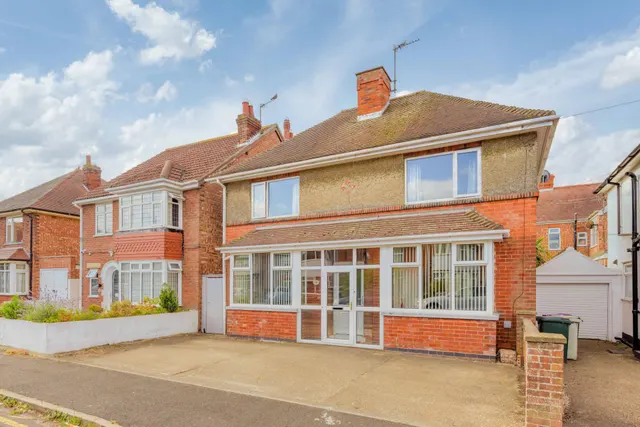Glentworth Crescent, Skegness, PE25, photo 1