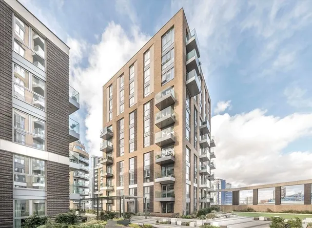 Bridges Court Road, Battersea, SW11, photo 1