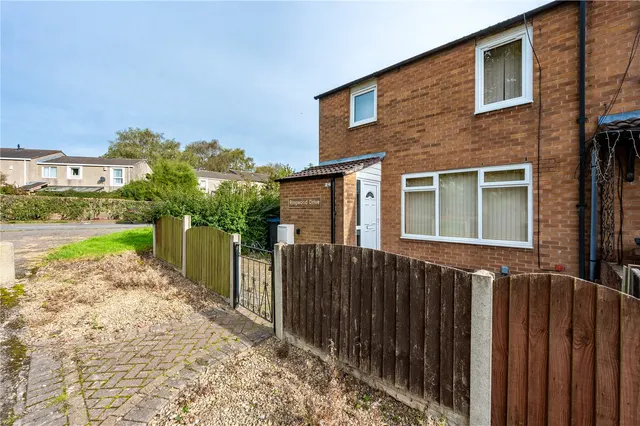 Ringwood Drive, Rubery, Rednal, Birmingham, B45 0BJ, photo 1