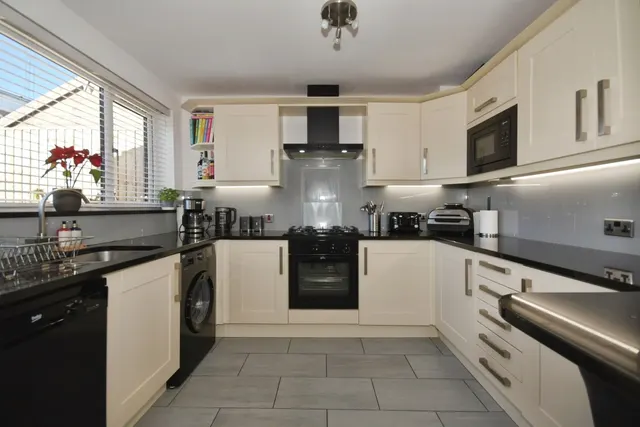 Photo 2 — Laburnum Close, Chapeltown, Sheffield, South Yorkshire, S35