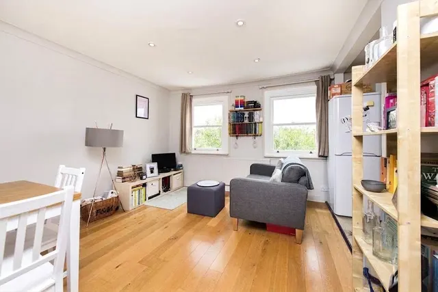 Beversbrook Road, London, N19, photo 1