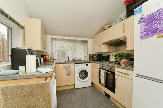 Photo 3 — Cecil Road, Gloucester, Gloucestershire, GL1