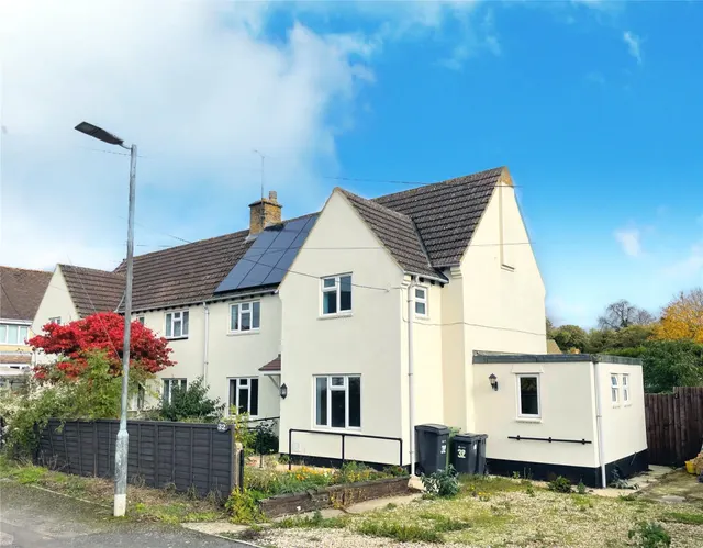 Clayfurlong Grove, Kemble, GL7, photo 1