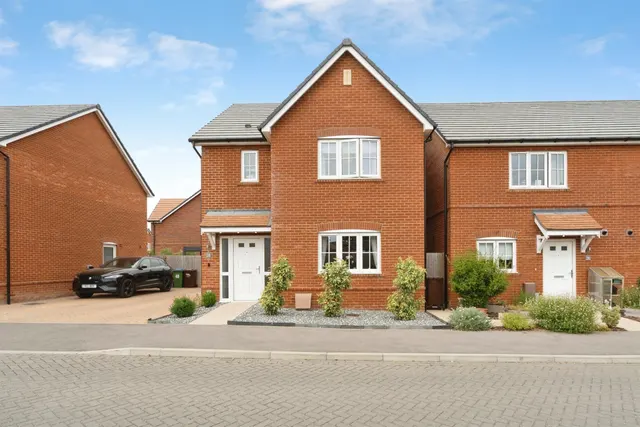Roemead Drive, Yapton, Arundel, photo 1