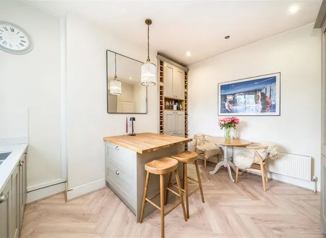 Photo 3 — Morrish Road, Brixton, SW2