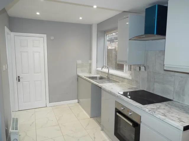 Garden Avenue, Shirebrook, Mansfield, NG20, photo 1