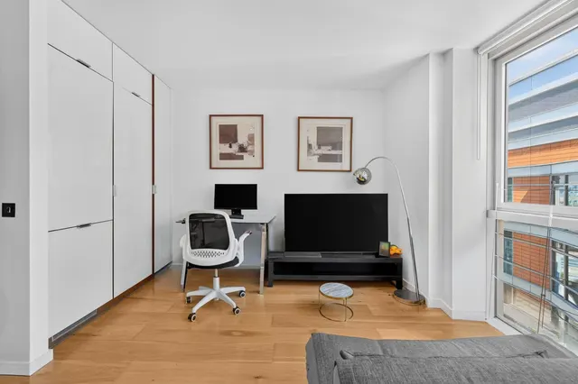 Fairmont Avenue, London, E14, photo 3