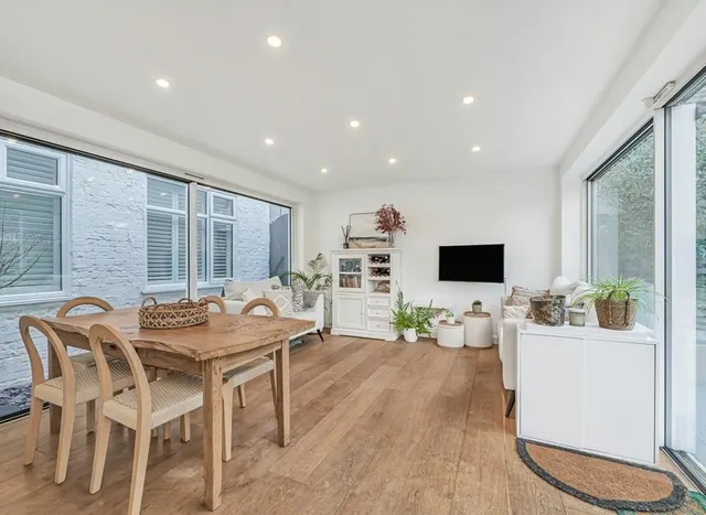 Cannon Hill Lane, Wimbledon, SW20, photo 3