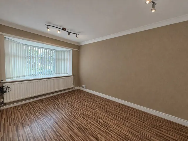 Newlands Close, Willenhal, WV13, photo 1