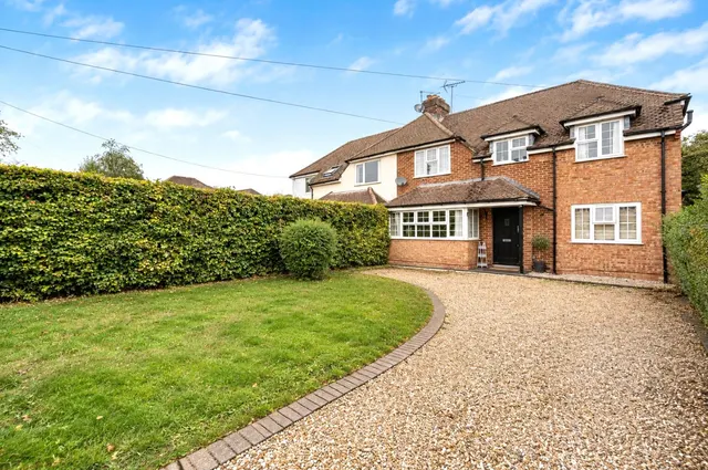 South Avenue, Farnham, GU9, photo 1