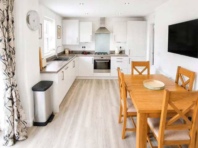 Douglas Road, Hednesford, WS12, photo 1