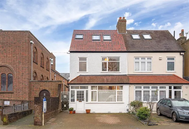 Ravenscroft Road, Beckenham, BR3, photo 1