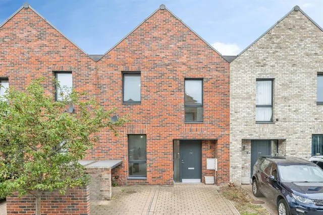 Northview Avenue, Tilbury, photo 1