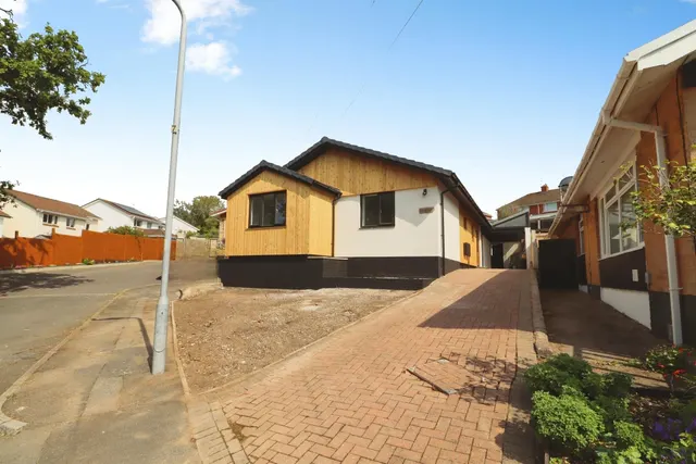 St. Brannocks Close, Barry, CF62, photo 3