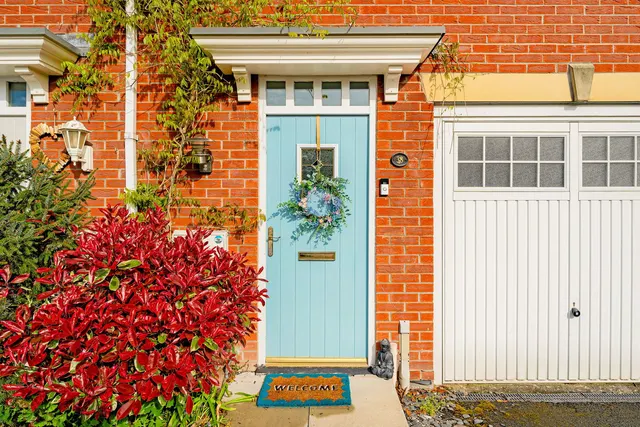 Photo 2 — Wateredge Close, Leigh, WN7 3UP