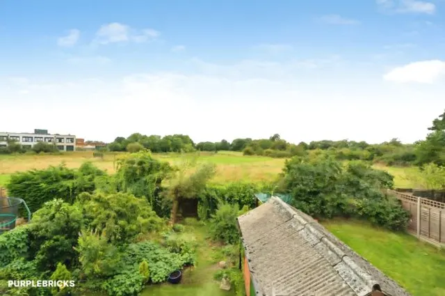 Heather Lane, West Drayton, UB7, photo 1
