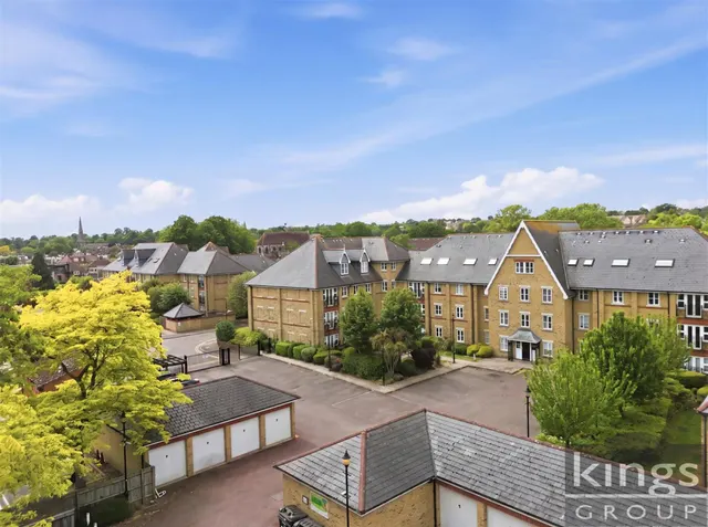 Gater Drive, Enfield, photo 2