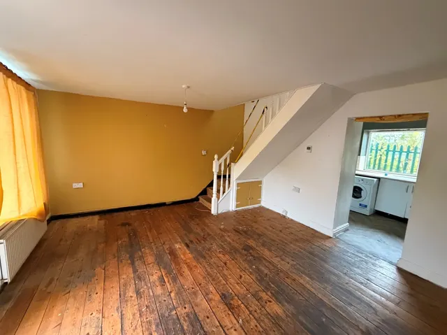 Powells Place, Porth, CF39, photo 2