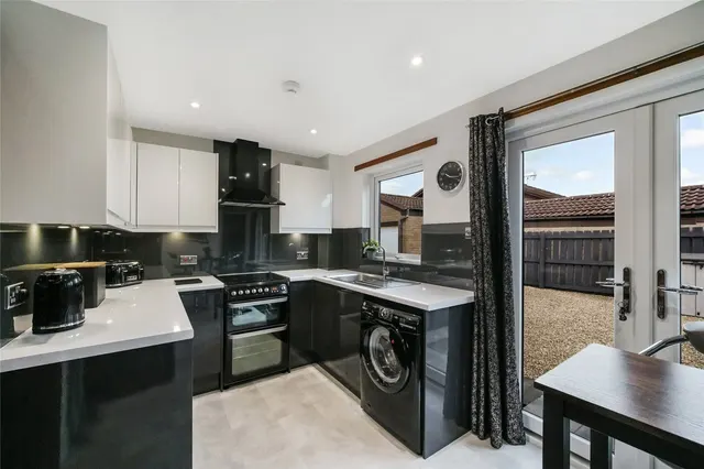 Photo 2 — Glasgow Road, Bathgate, West Lothian, EH48