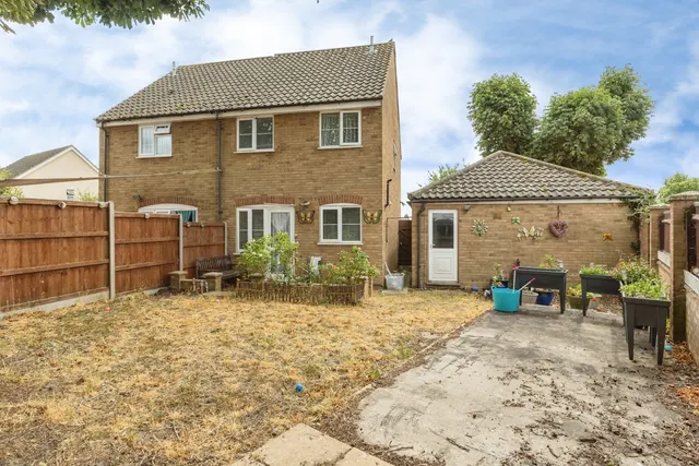 Photo 2 — Thorpe Drive, Attleborough, Norfolk, NR17