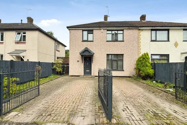 Salisbury Road, Eccles, Greater Manchester, M30, photo 1