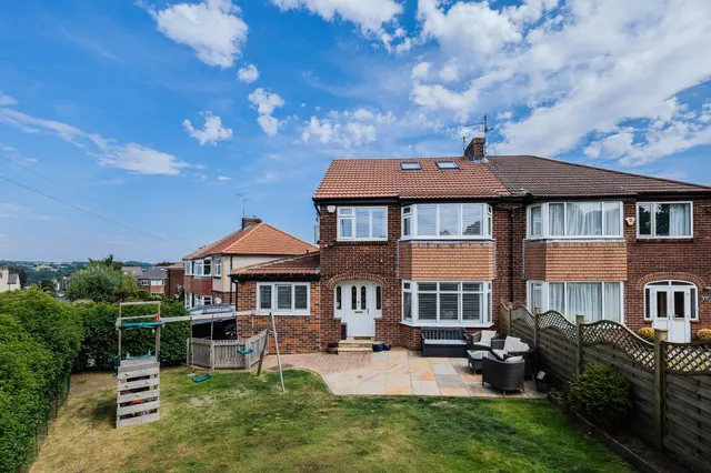 Foxholes Lane, Calverley, LS28, photo 1