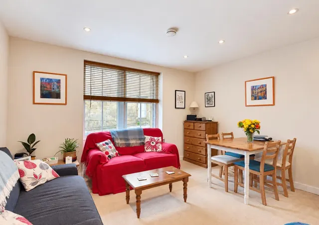 North Parade, Frome, BA11, photo 3