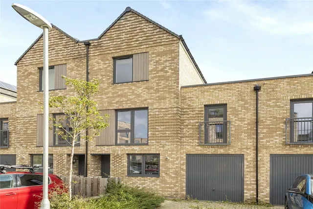 Fisher Close, Salter Road, SE16, photo 1