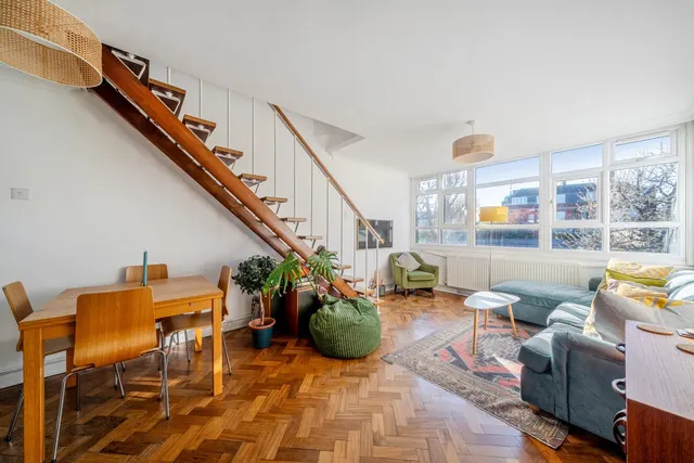 2 bedroom flat — Kersfield Road, Putney, London, SW15