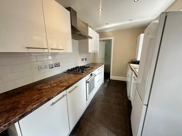 Harley Road, Sale, M33, photo 1