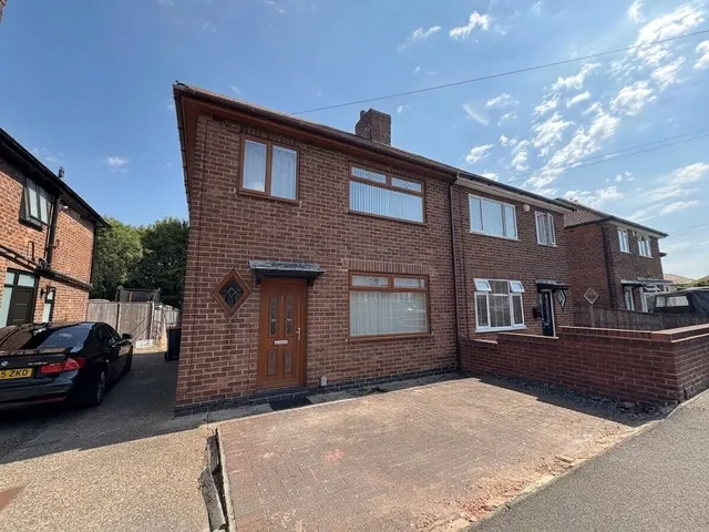 Broxtowe Drive, Hucknall, NG15, photo 1