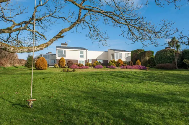 Misty Hills Close, Three Crosses, photo 2