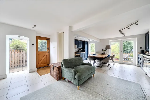 Stone Cross, Mayfield, TN20, photo 3