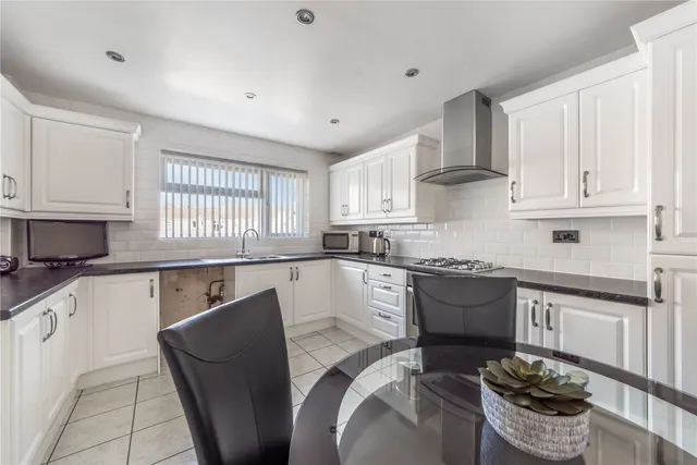 Photo 2 — Barlow Close, Rubery, Rednal, Birmingham, B45 0LW