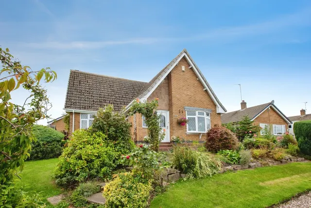 Oaklands Avenue, Heanor, DE75, photo 1
