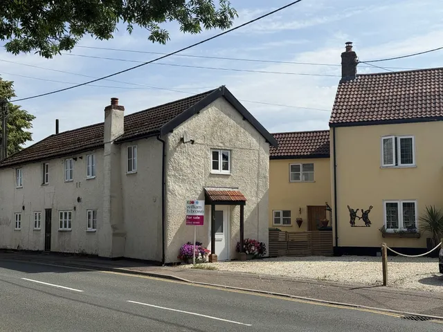 Dereham Road, Watton, IP25, photo 1