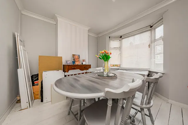 Photo 3 — Kingsley Road, Hounslow, TW3
