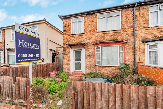 Kingsley Road, Hounslow, TW3, photo 1