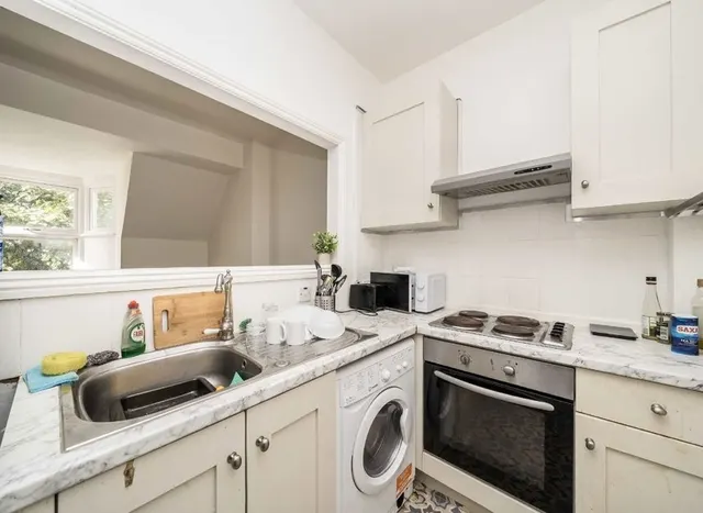Cobourg Road, Camberwell, SE5, photo 3