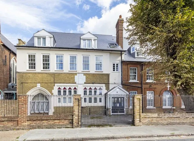 Cobourg Road, Camberwell, SE5, photo 1