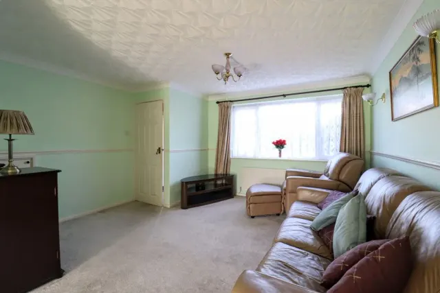 Photo 2 — Nene Drive, Bletchley, Milton Keynes, Buckinghamshire, MK3 7BY