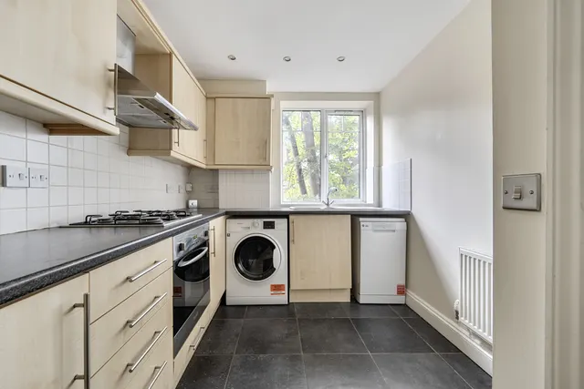 Boyn Hill Avenue, Maidenhead, SL6, photo 2