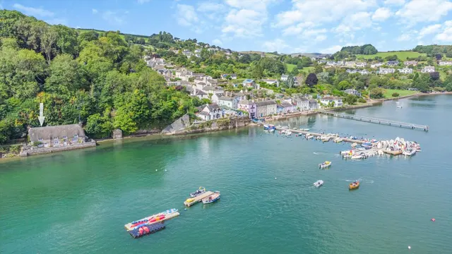 Dittisham, Dartmouth, TQ6, photo 3