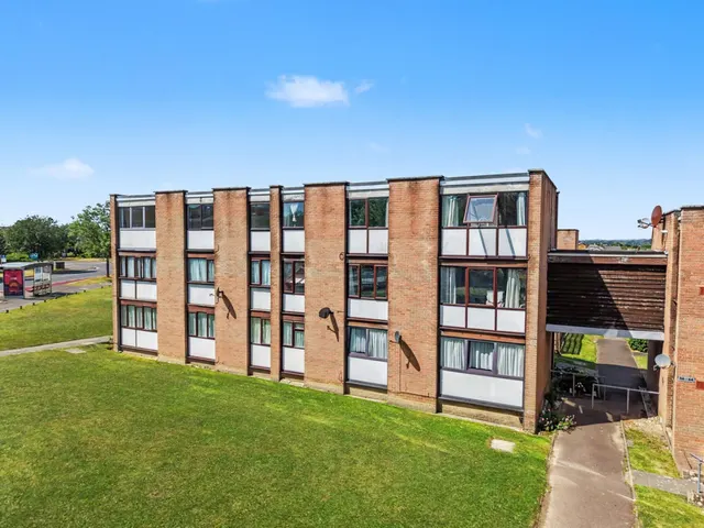 Dowland Place, Adastral Road, BH17, photo 1