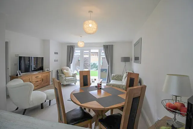 Copse Close, Fleet, GU51, photo 3