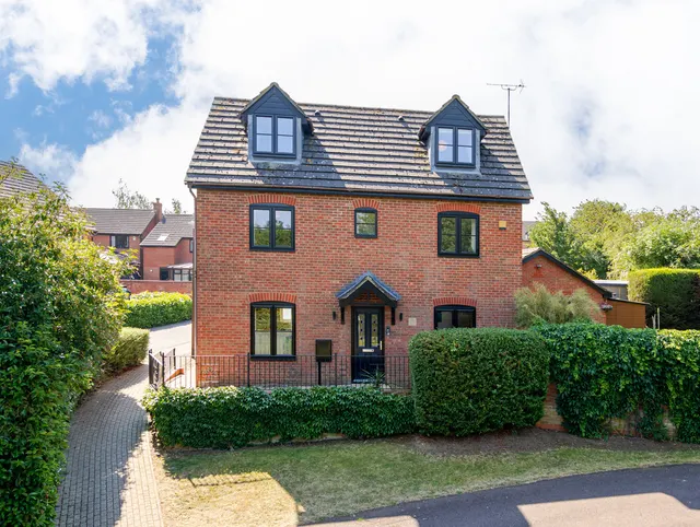 Angora Close, Shenley Brook End, MK5, photo 1