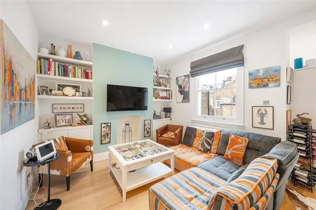 Gowan Avenue, London, SW6, photo 2